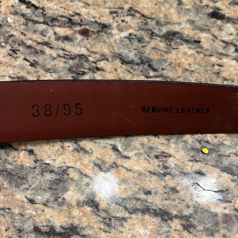 Genuine Leather *Made in USA* Crookhorn Black and Brown Men's Belt - Picture 3 of 6